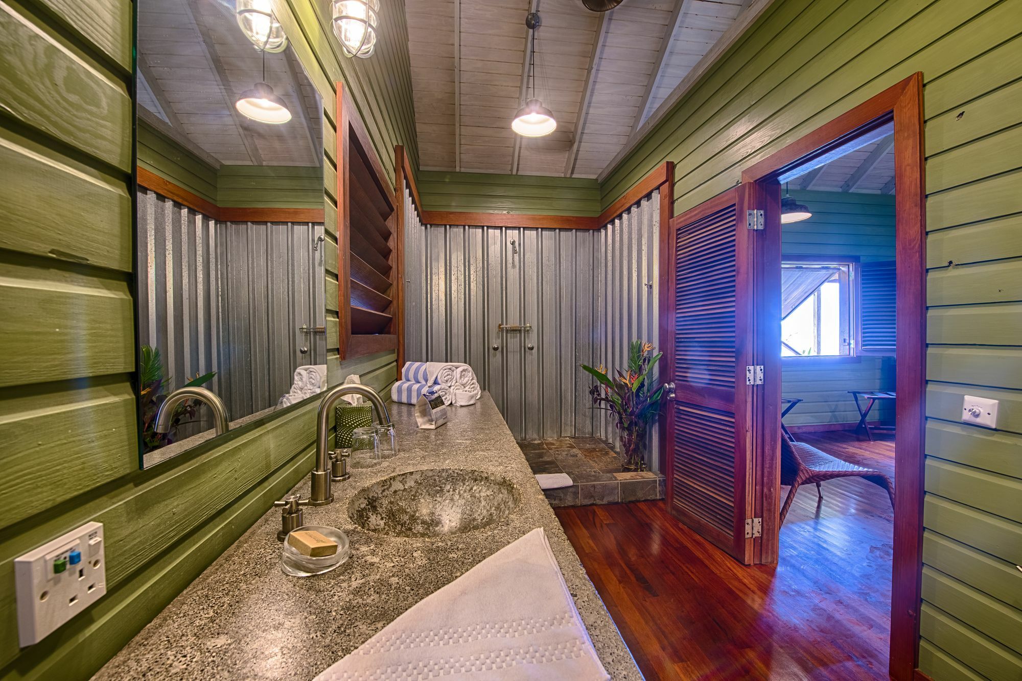 Pagua Bay House - Oceanfront Cabana'S Marigot Kültér fotó